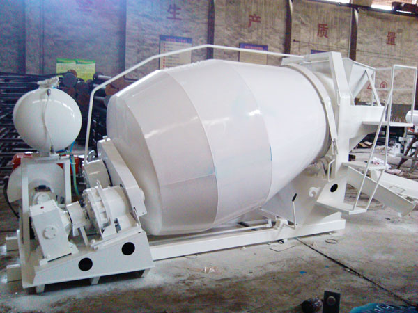 Cement mixer drum