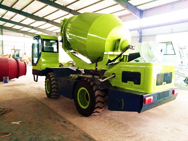 CL4000 self load mixer truck