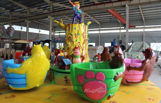 bear teacup ride